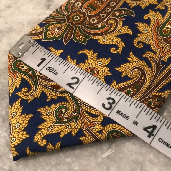 Gap Premium Silk Tie Mens Paisley Blue Gold Designer Quiet Luxury Italy Festival - Picture 6 of 6